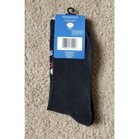 Nintendo Super Mario Crew Socks - Picture 2 of 3